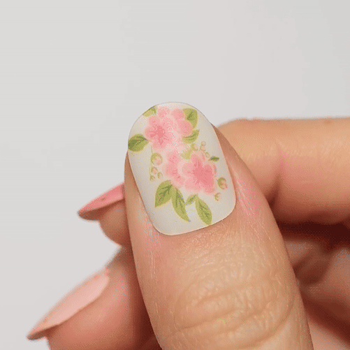 Gel Nail Strip ★ Can't Buy Me Love - MoYou London