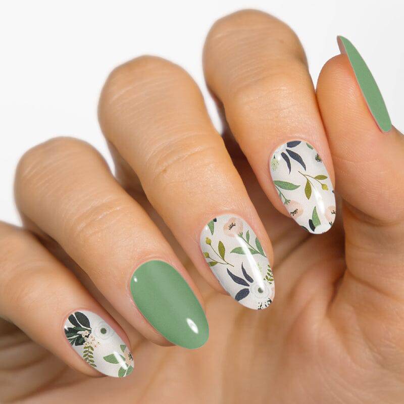 Gel Nail Strip ★ Blooming - MoYou London