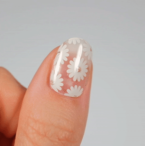 Gel Nail Strip ★ Oopsy Daisy - MoYou London