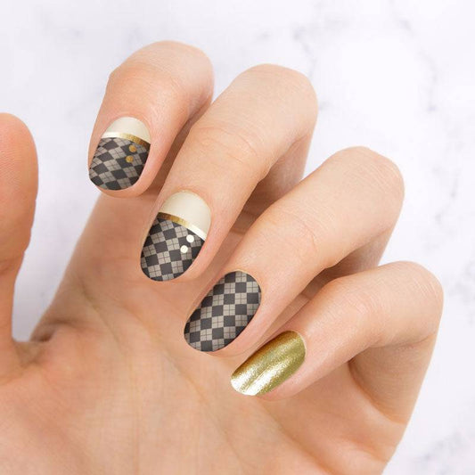 Pro XL 01 ✦ Nail Stamping Plate - MoYou London