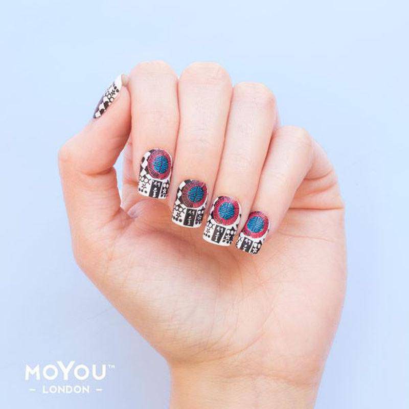 Tourist 22 ✦ Nail Stamping Plate - MoYou London