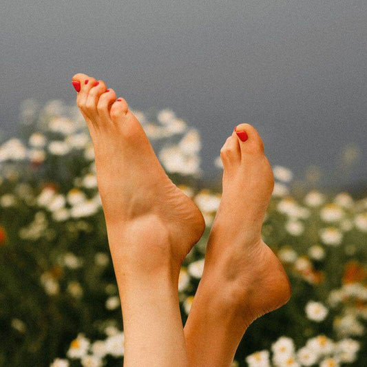 Gel Toe Strip ★ Red Riding Hood - MoYou London