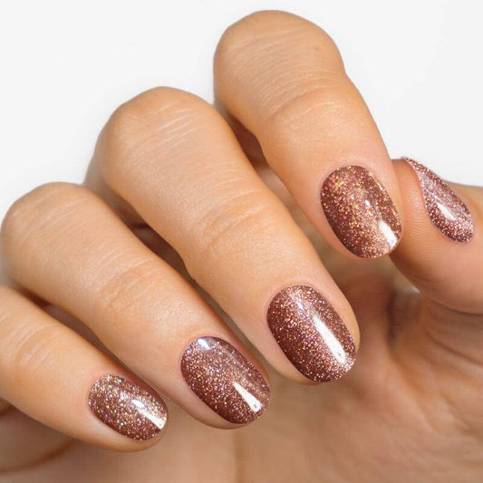 Gold Coast metallic chrome gel nail strip on hand — chrome accent nails by MoYou London