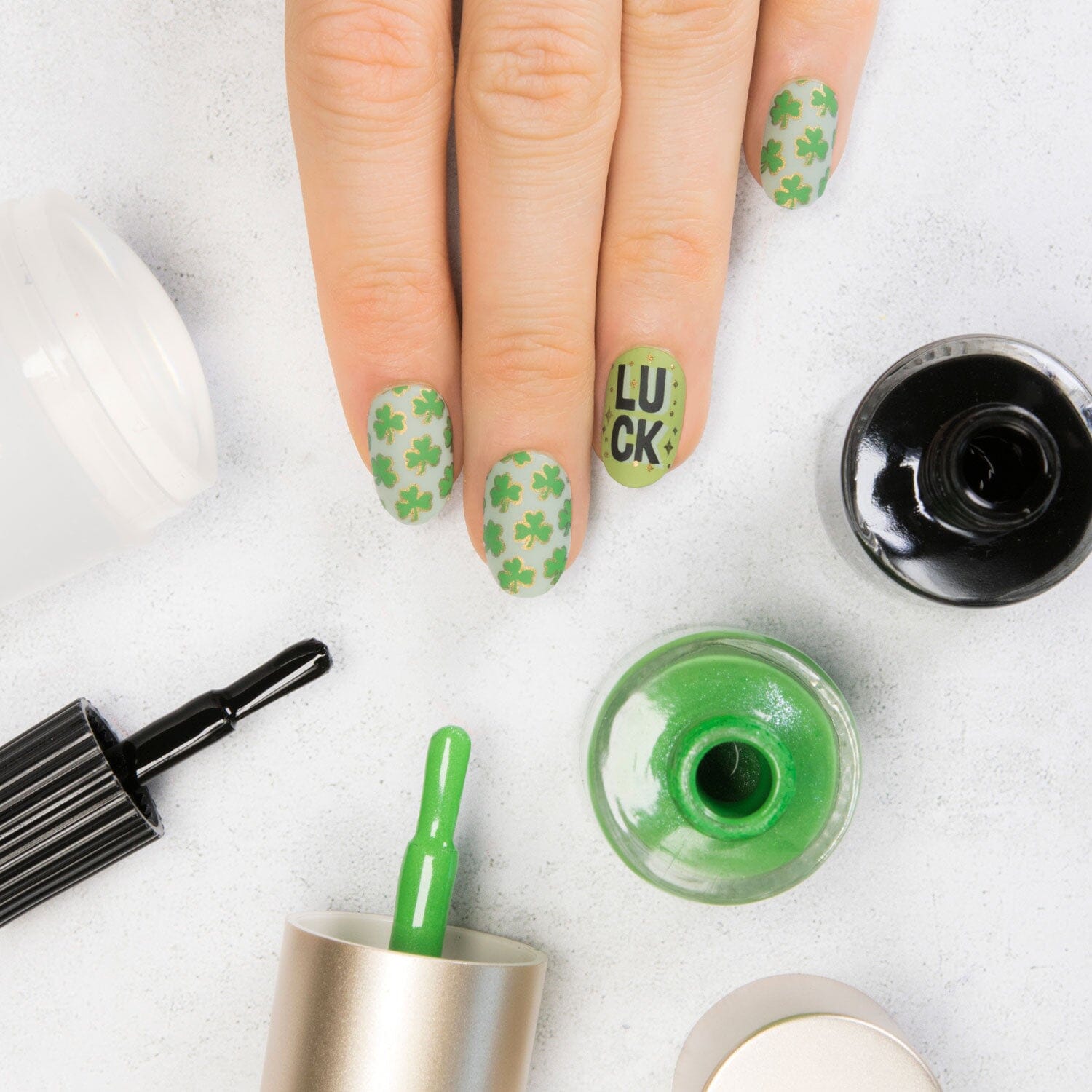 ST. PATRICKS ★ Nail Art - MoYou London