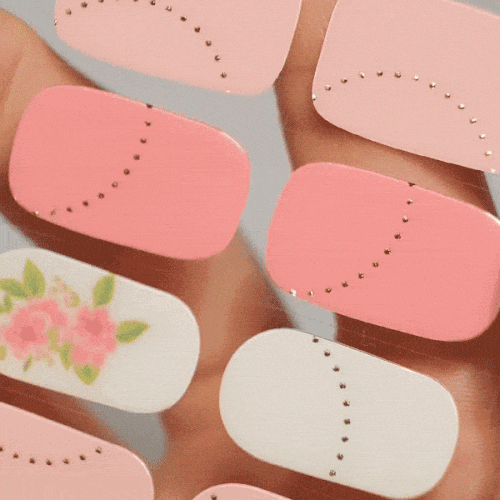 Gel Nail Strip ★ Can't Buy Me Love - MoYou London