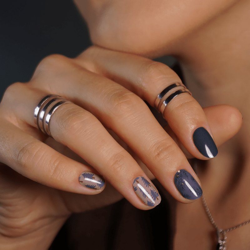 Gel Nail Strip Dang, You Pine Christmas design gel polish sticker by MoYou London