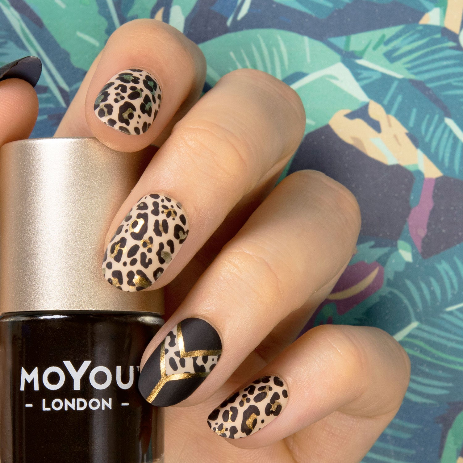 Leopard Print Manicure