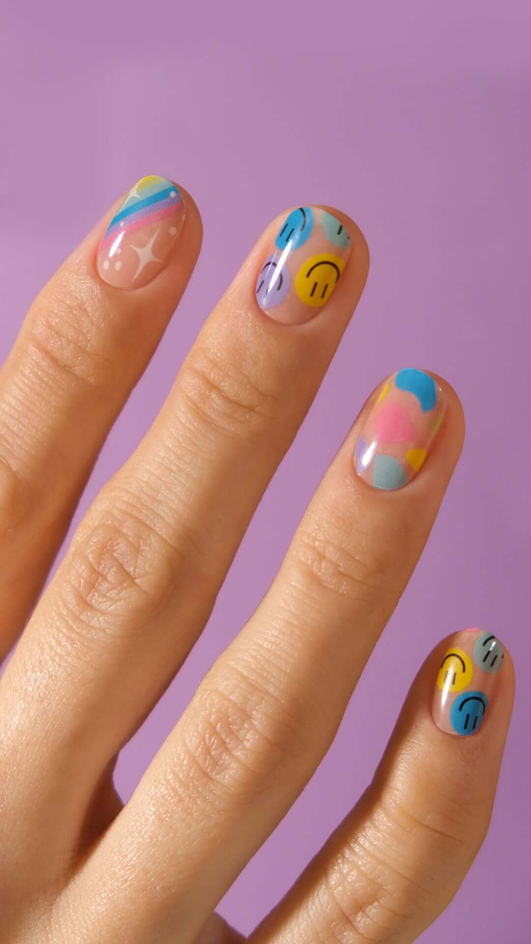 Rainbow colourful gel nail strips manicure by @universenails18