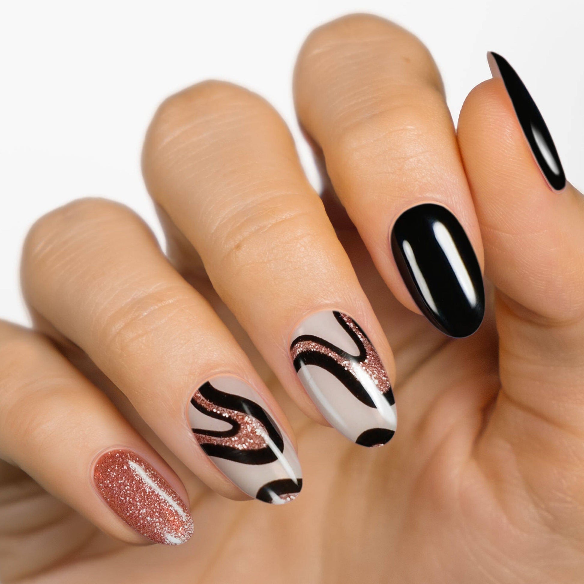 Gel Nail Strip ★ @pressedbycharlotte_ 01 - MoYou London