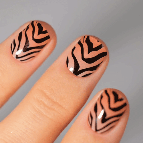 Gel Nail Strip ★ @nailsbyheather.errington 03 - MoYou London