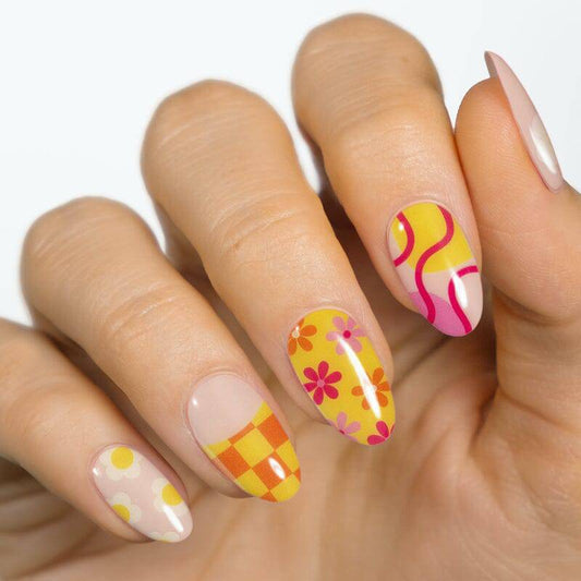 Gel Nail Strip ★ Little Miss Sunshine - MoYou London