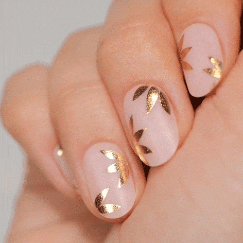 Delicate golden floral gel nail strip design