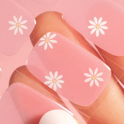 floral daisy summer  manicure using gel polish stickers nail artist jodiesbeaute 