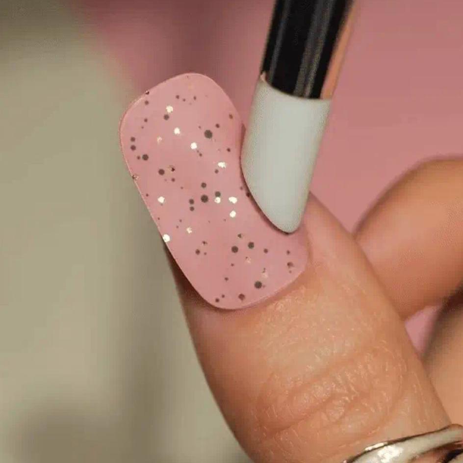 Gel Nail Strip ★ Milkshake Vibes - MoYou London