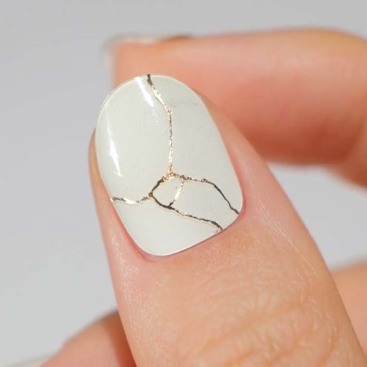 Gel Nail Strip ★ Kintsugi Queen - MoYou London