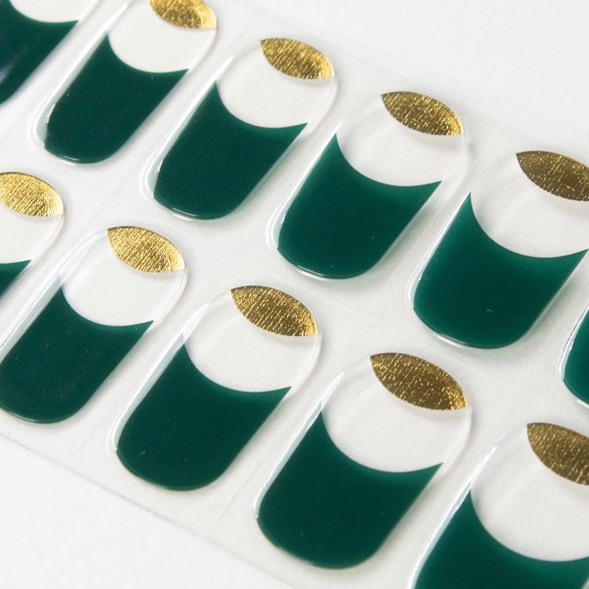 Green with Envy ⭐️ ⭐️ ⭐️ - MoYou London