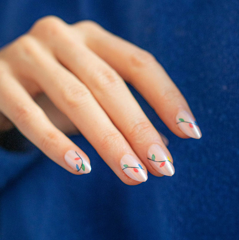 Tangled & Cute • Short Almond