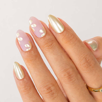 Petal Luxe • Short Almond