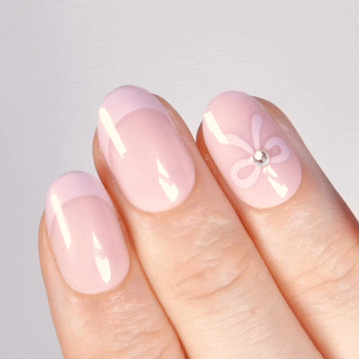 Frosted Flakes Short Oval • Soft Gel Press Ons - MoYou London