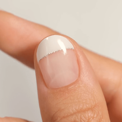Gel Nail Strip ★ All You Need Is Less - MoYou London