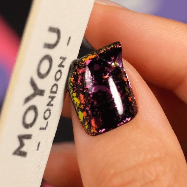 Gel Nail Strip ★ Let It Glow - MoYou London
