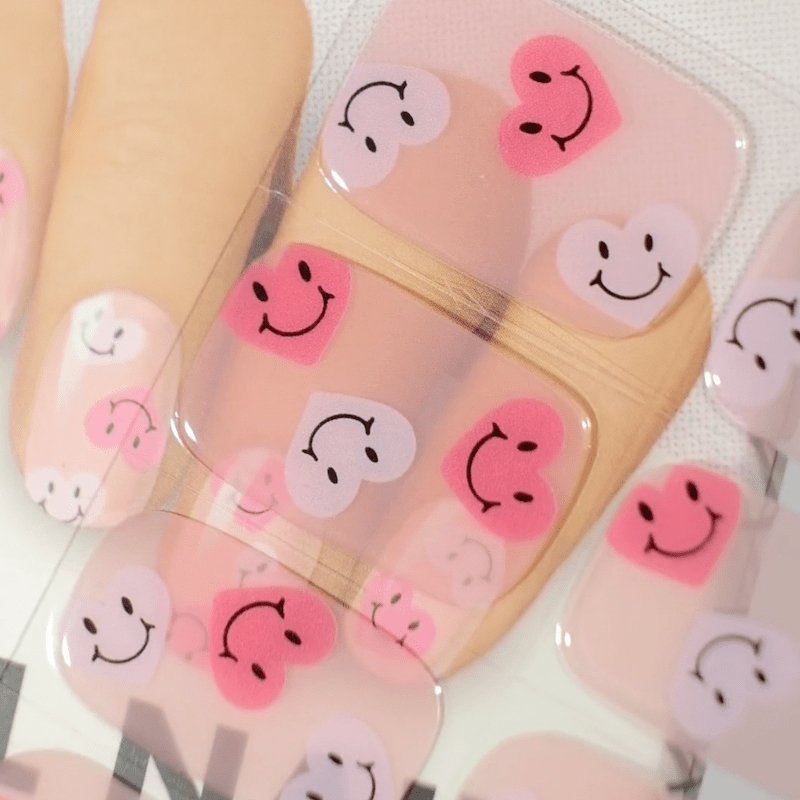 Gel Nail Strip ★ @nailsbyheather.errington 01 - MoYou London