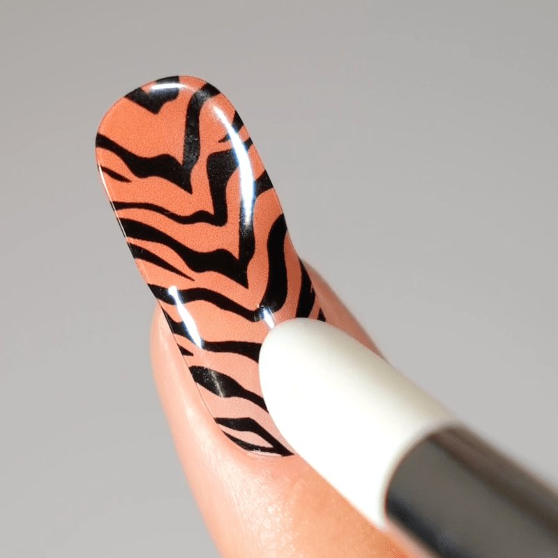 Gel Nail Strip ★ @nailsbyheather.errington 03 - MoYou London