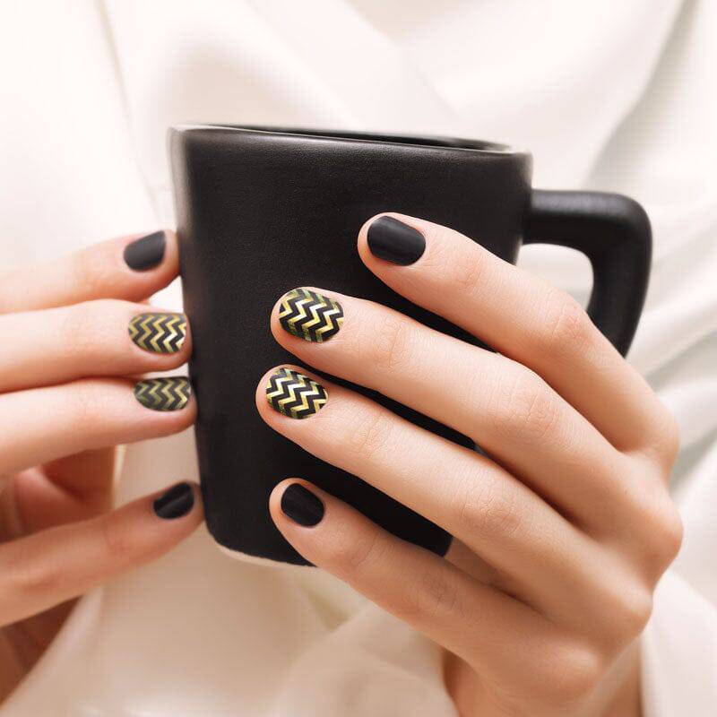 Size Matters 02 ✦ Nail Stamping Plate - MoYou London