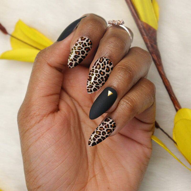 Size Matters 05 ✦ Nail Stamping Plate - MoYou London
