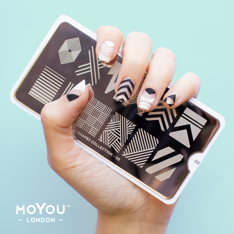 Black and White Geometric Nails