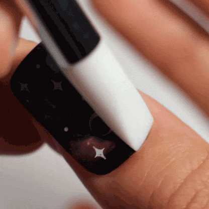 Double-Sided Silicone-Head Stick applicator for gel polish stickers by MoYou London