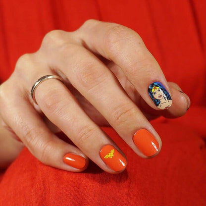 Gel Nail Strip ★ Wonder Woman - MoYou London