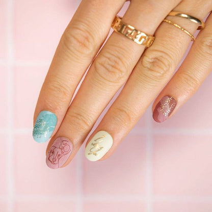 Best Friends 04 ✦ Nail Stamping Plate - MoYou London