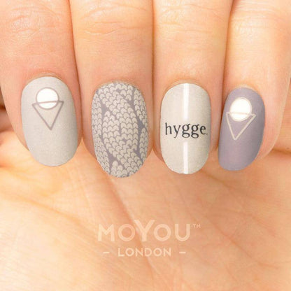 Fall in Love 08 ✦ Nail Stamping Plate - MoYou London