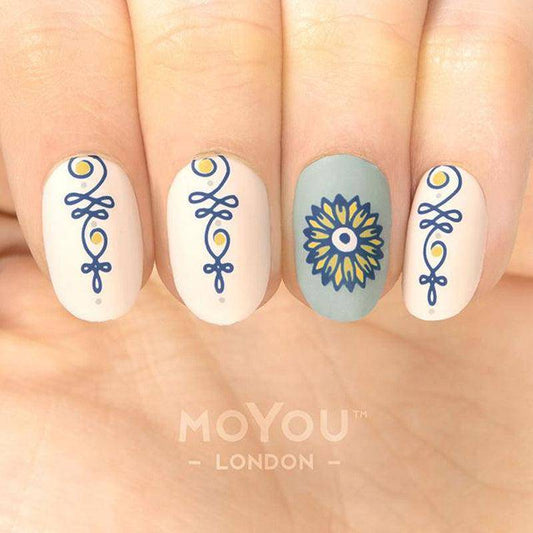 Henna 10 ✦ Nail Stamping Plate - MoYou London