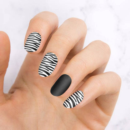 Pro XL 04 ✦ Nail Stamping Plate - MoYou London